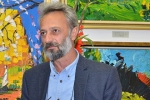 Գեղանկարիչ Նիկոլ Աղաբաբյանը վաճառել է կտավները և 33 հազար դոլար փոխանցել «Հայաստան» հիմնադրամին