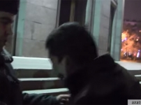 Ոստիկաններն արգելում էին մոմավառությունը ի հիշատակ փոքրիկ Սերյոժայի (տեսանյութը՝ «Ազատություն» ռադիոկայանի)