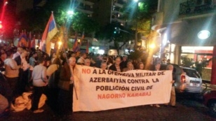 Բողոքի ցույց Բուենոս Այրեսում Ադրբեջանի դեսպանատան դիմաց