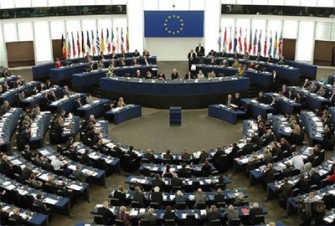 Եվրախորհրդարանի պատգամավորները հորդորել են ԵՄ-ին ԼՂ հարցում վերջ տալ հավասարության նշան դնող հայտարարություններին