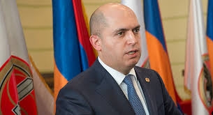 Ասում են...