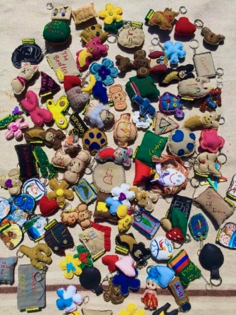 Ձեռքի աշխատանքների վաճառք՝ Մեղվահովտի երեխաների համար խաղահրապարակ ստեղծելու նպատակով