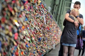 Փարիզի կամուրջները և սերը 
